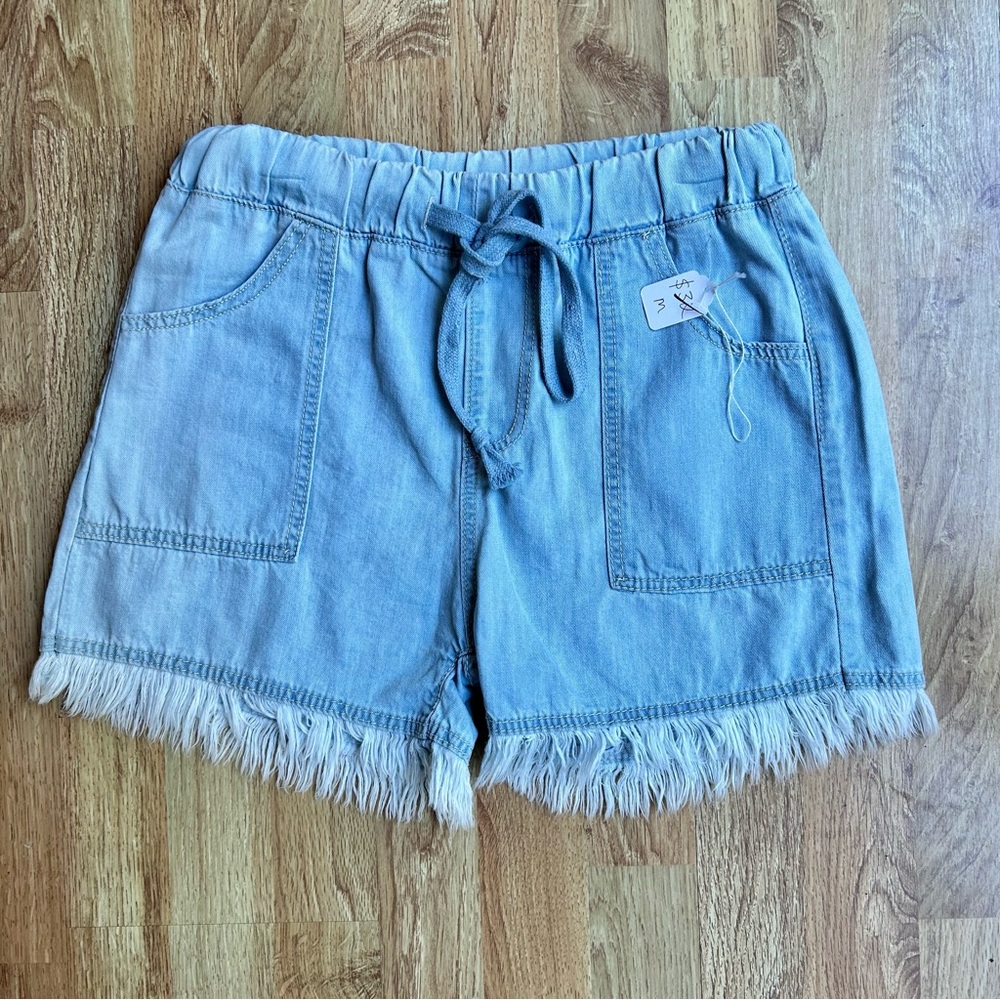 Denim Frayed Shorts Size Medium